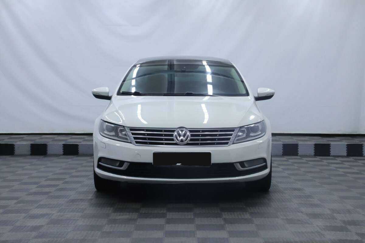 Купить Volkswagen Passat CC с пробегом. Фото: #4