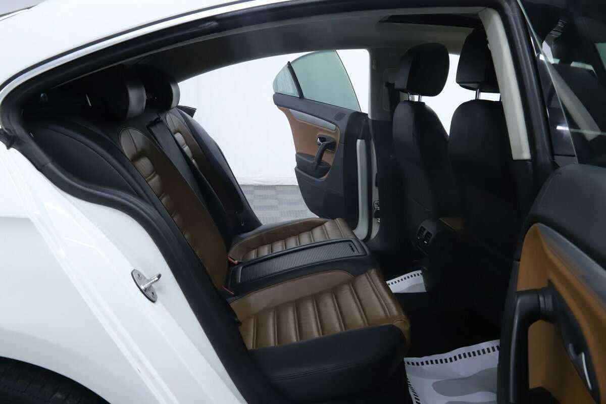 Купить Volkswagen Passat CC с пробегом. Фото: #15