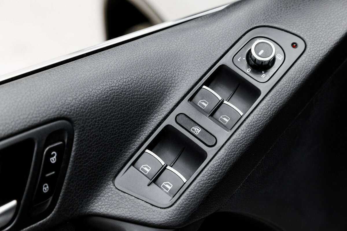 Купить Volkswagen Tiguan с пробегом. Фото: #6