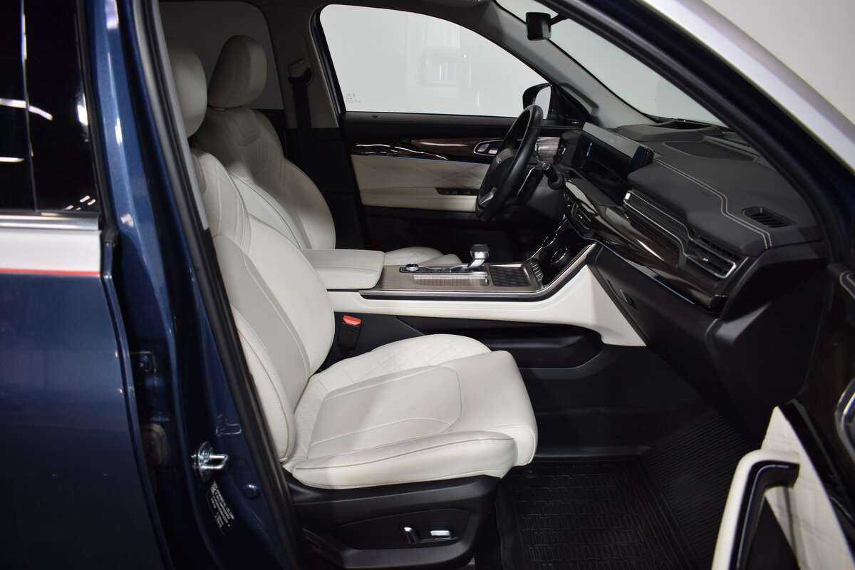 Купить EXEED VX с пробегом. Фото: #12