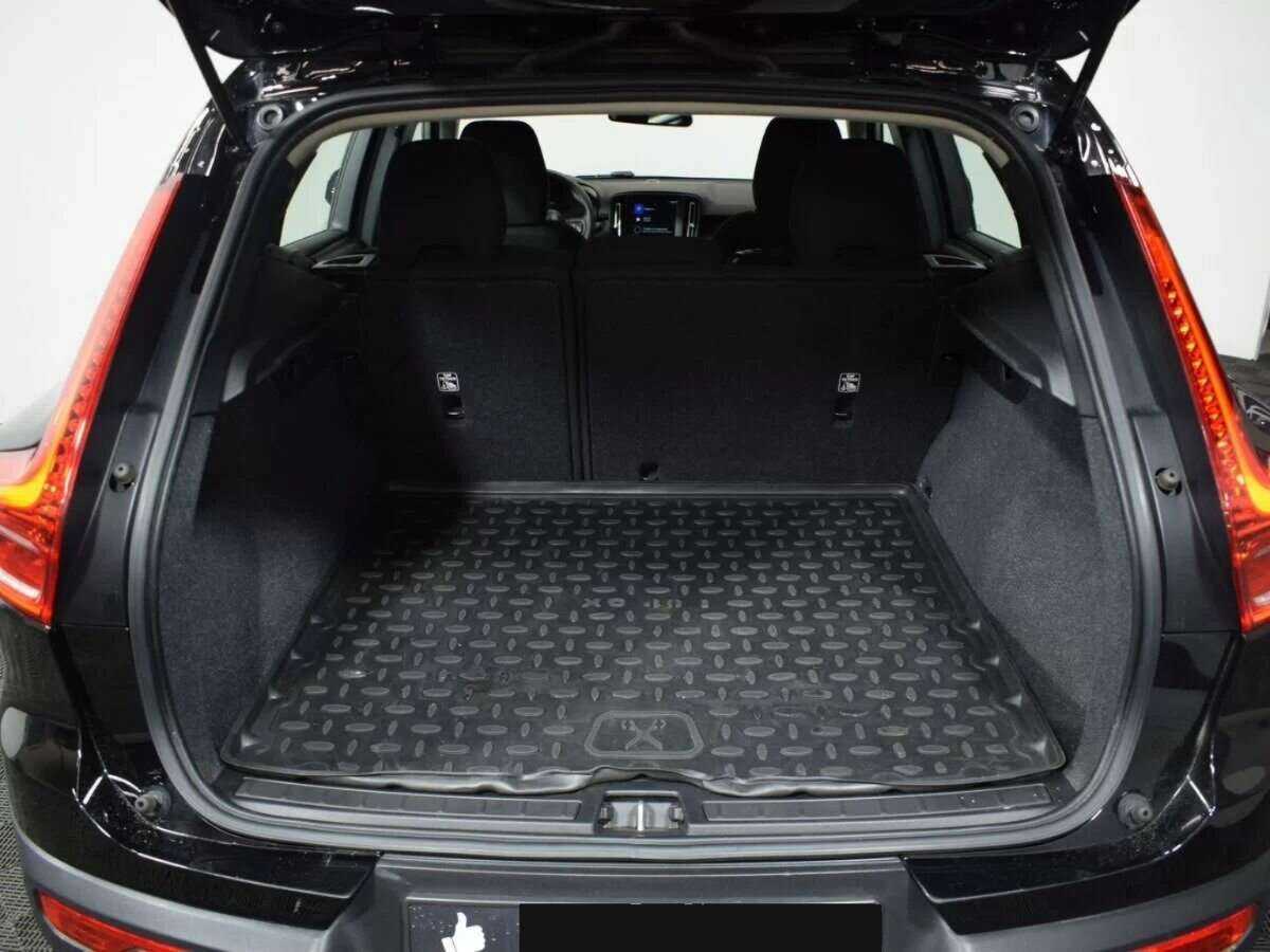 Купить Volvo XC40 с пробегом. Фото: #6