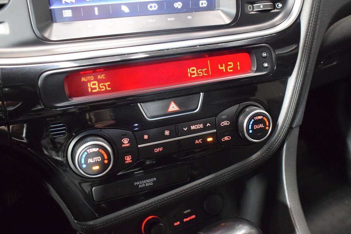 Купить Kia Optima с пробегом. Фото: #19