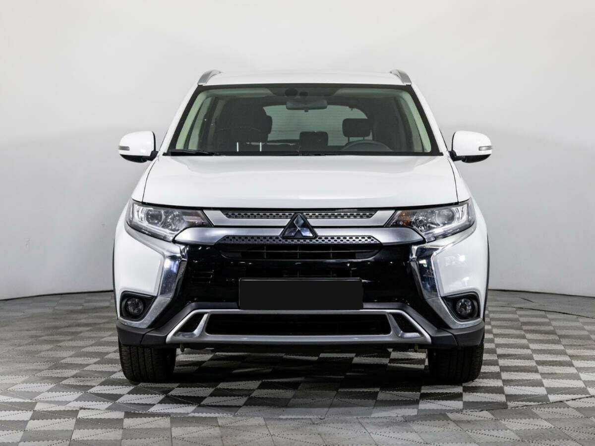 Купить Mitsubishi Outlander с пробегом. Фото: #1
