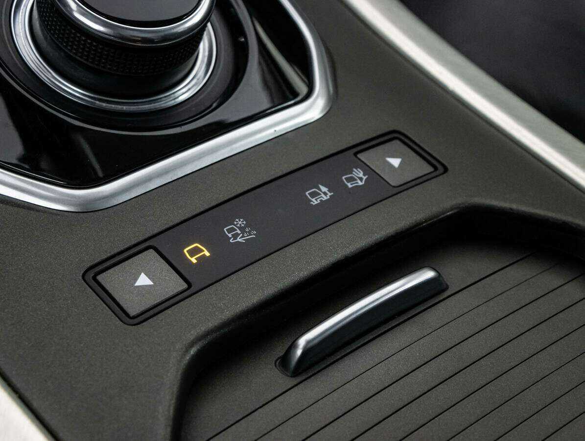 Купить Land Rover Range Rover Evoque с пробегом. Фото: #14