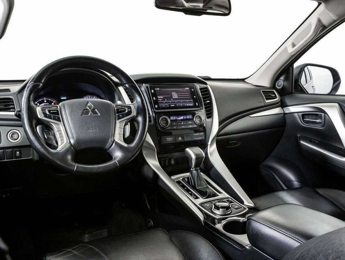 Купить Mitsubishi Pajero Sport с пробегом. Фото: #6
