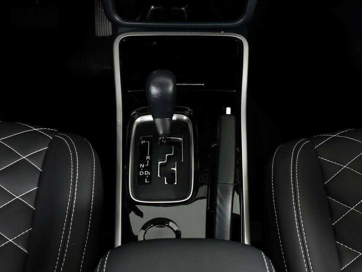 Купить Mitsubishi Outlander с пробегом. Фото: #9