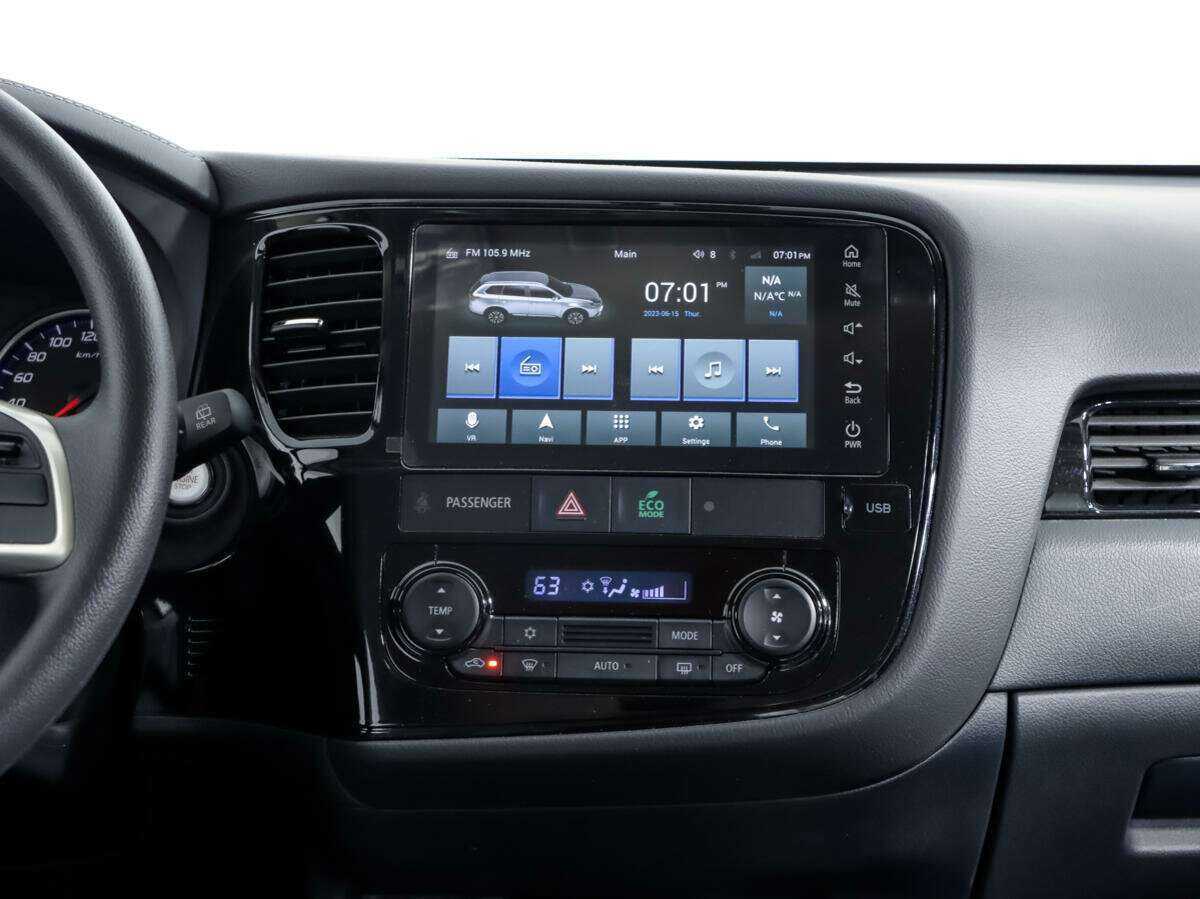 Купить Mitsubishi Outlander с пробегом. Фото: #11