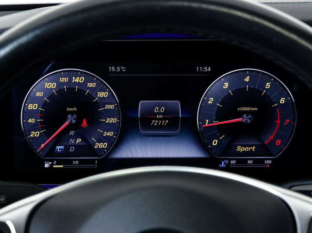 Купить Mercedes-Benz E-Класс с пробегом. Фото: #22