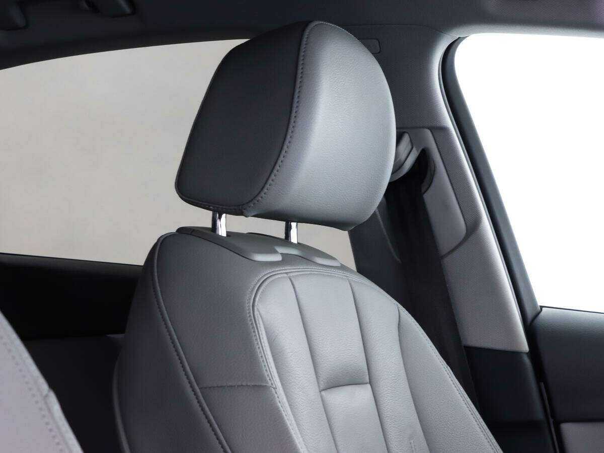 Купить Audi A4 с пробегом. Фото: #18