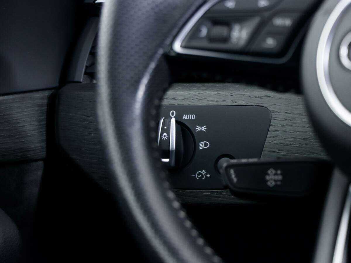 Купить Audi A4 с пробегом. Фото: #19