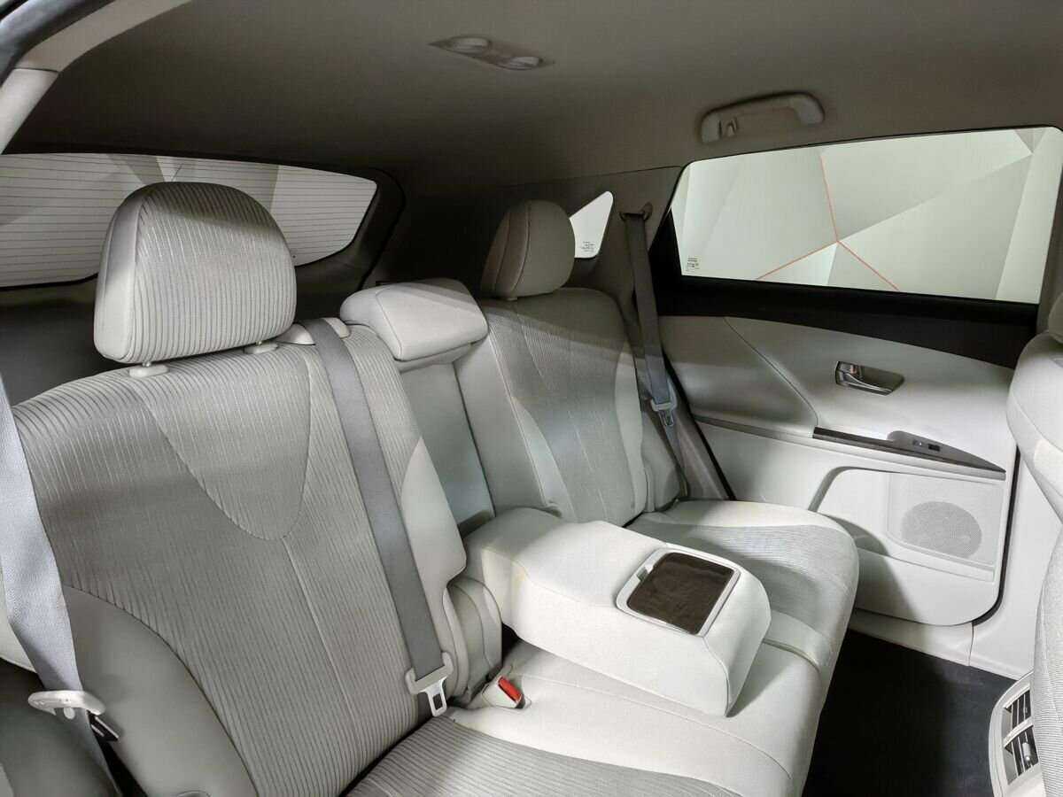 Купить Toyota Venza с пробегом. Фото: #11