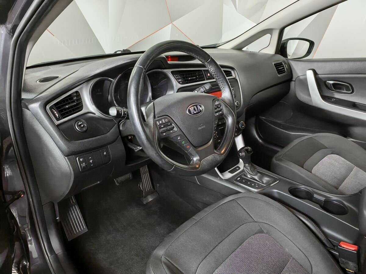 Купить Kia Ceed с пробегом. Фото: #13