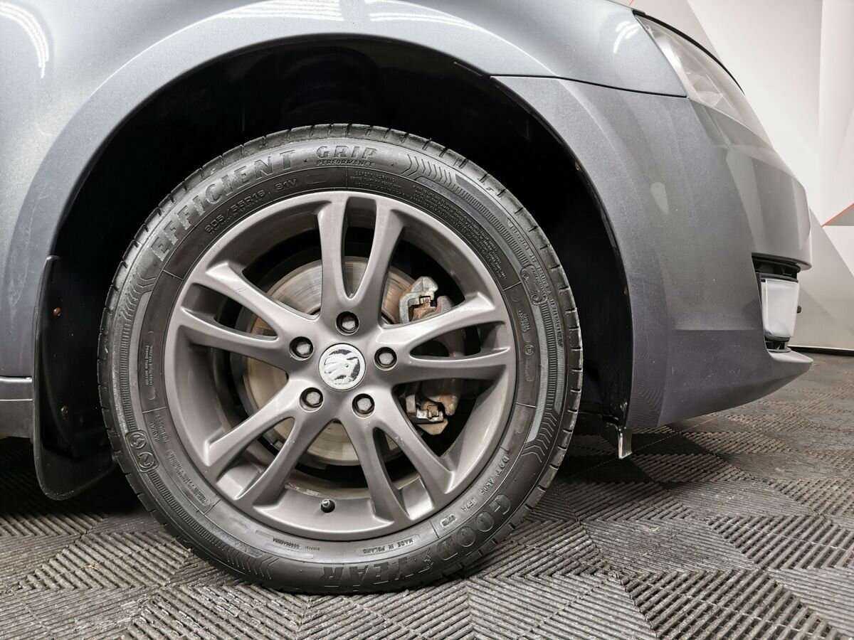 Купить Skoda Octavia с пробегом. Фото: #8