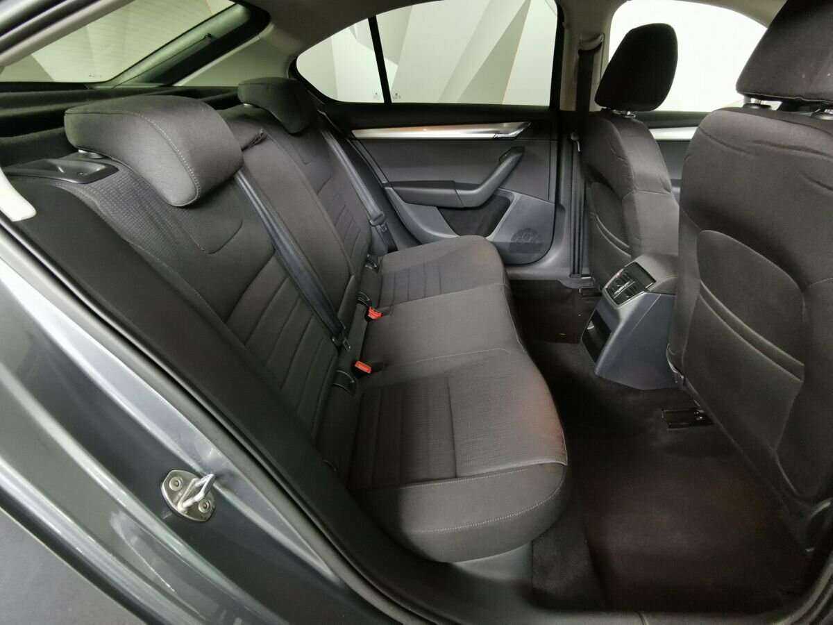 Купить Skoda Octavia с пробегом. Фото: #15