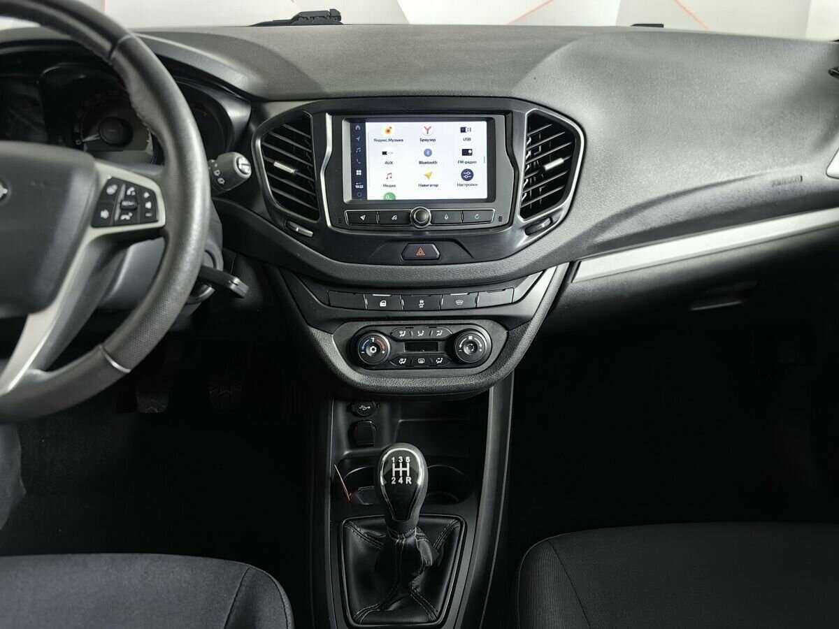 Купить Lada (ВАЗ) Vesta с пробегом. Фото: #10