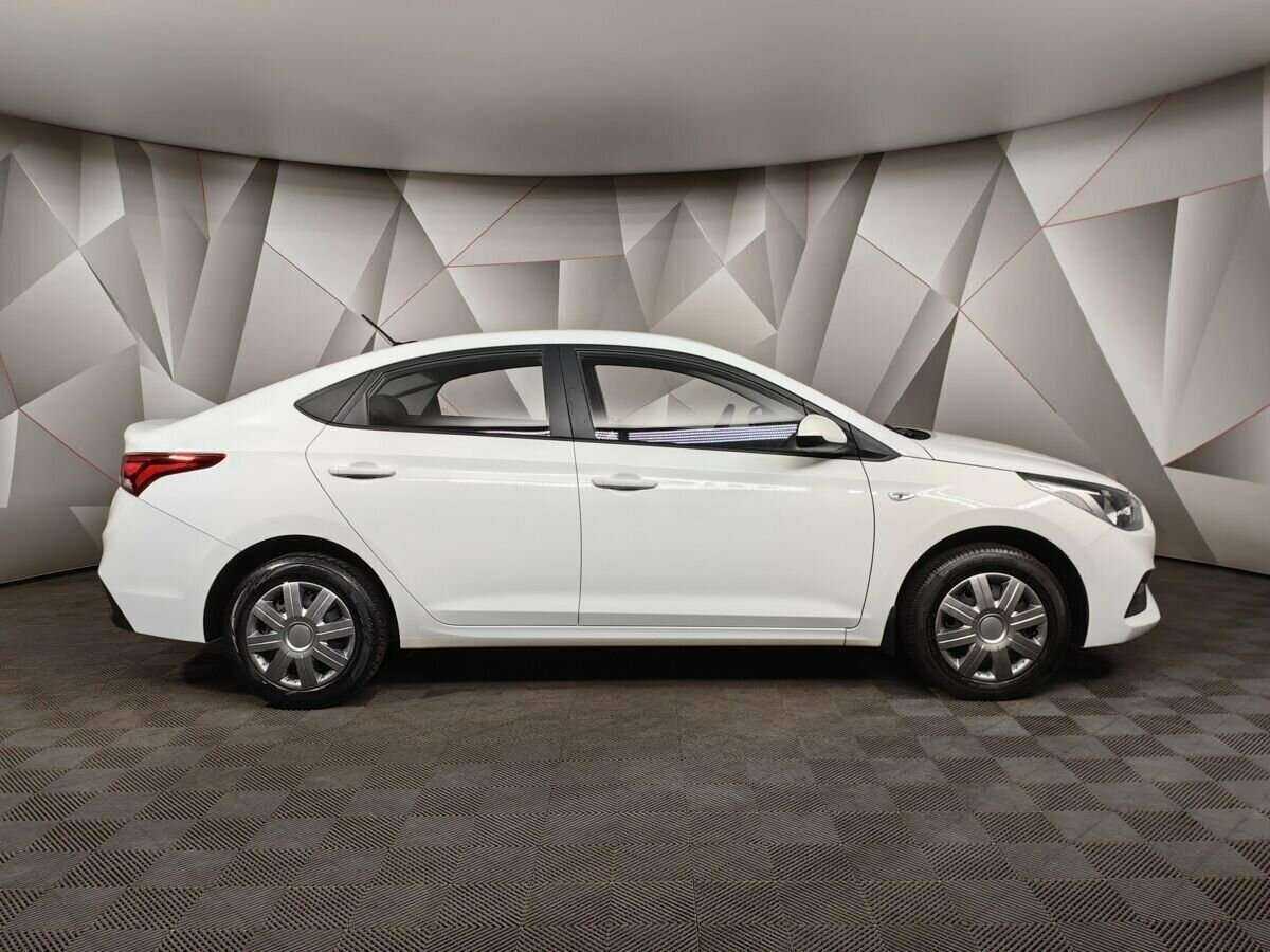 Купить Hyundai Solaris с пробегом. Фото: #5