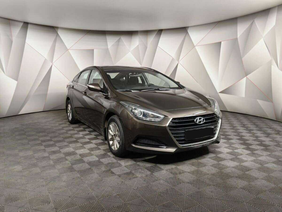 Купить Hyundai i40 с пробегом. Фото: #2