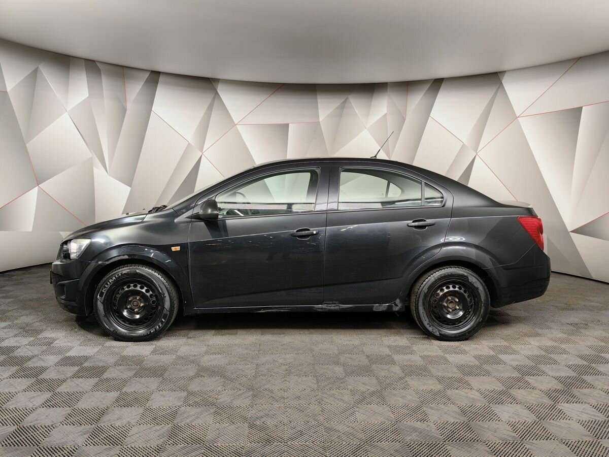 Купить Chevrolet Aveo с пробегом. Фото: #4