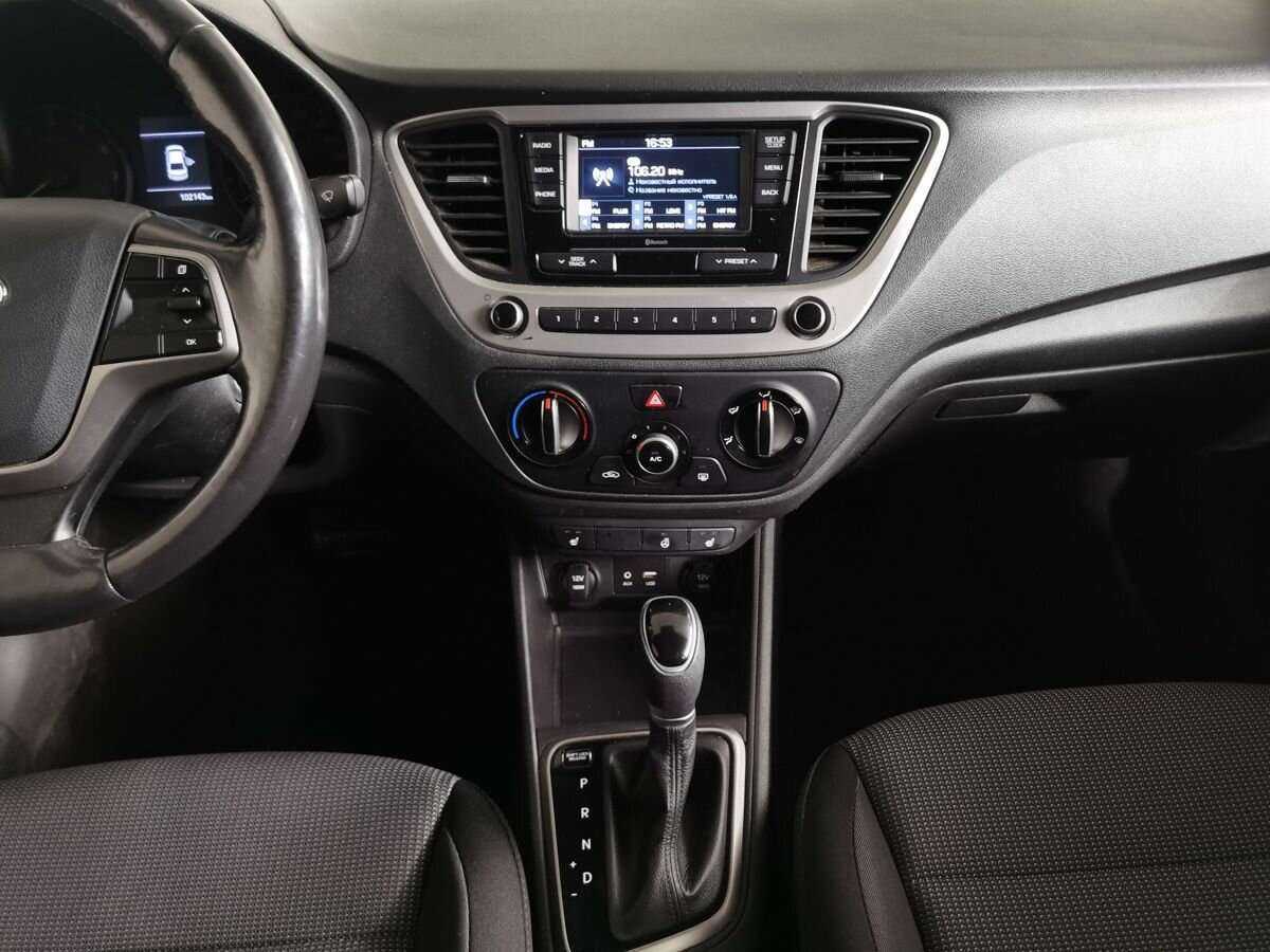 Купить Hyundai Solaris с пробегом. Фото: #10