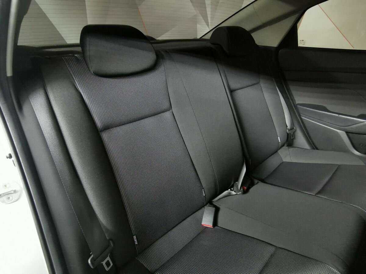 Купить Hyundai Solaris с пробегом. Фото: #12