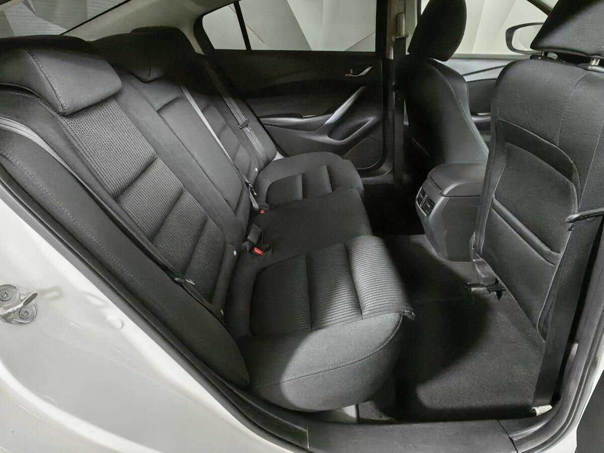 Купить Mazda 6 с пробегом. Фото: #11