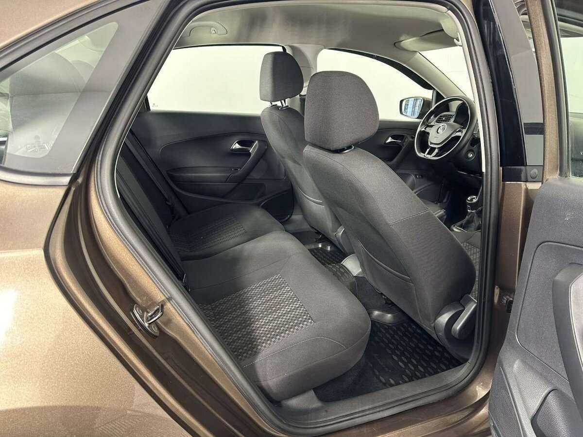Купить Volkswagen Polo с пробегом. Фото: #16
