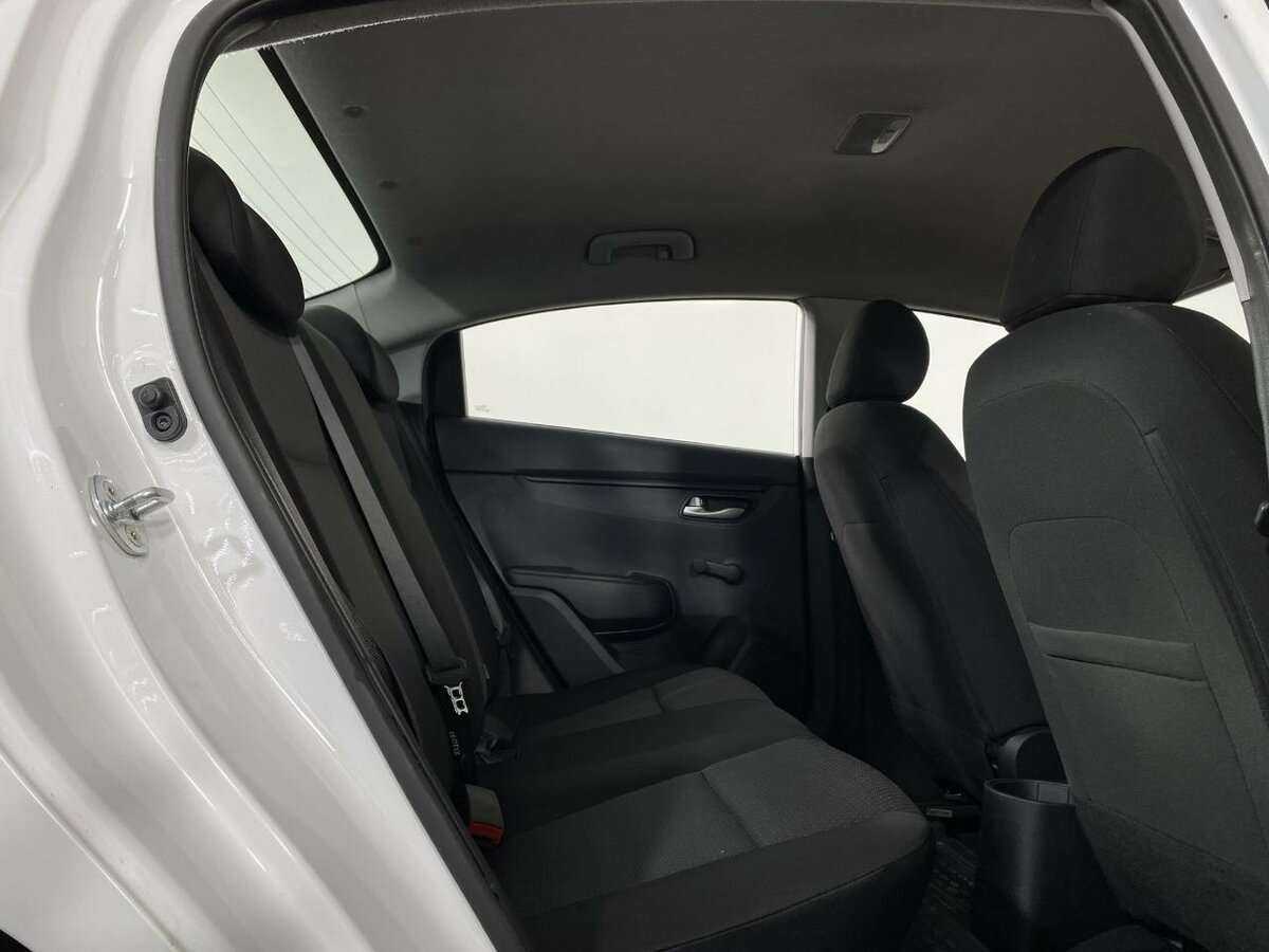 Купить Kia Rio с пробегом. Фото: #15