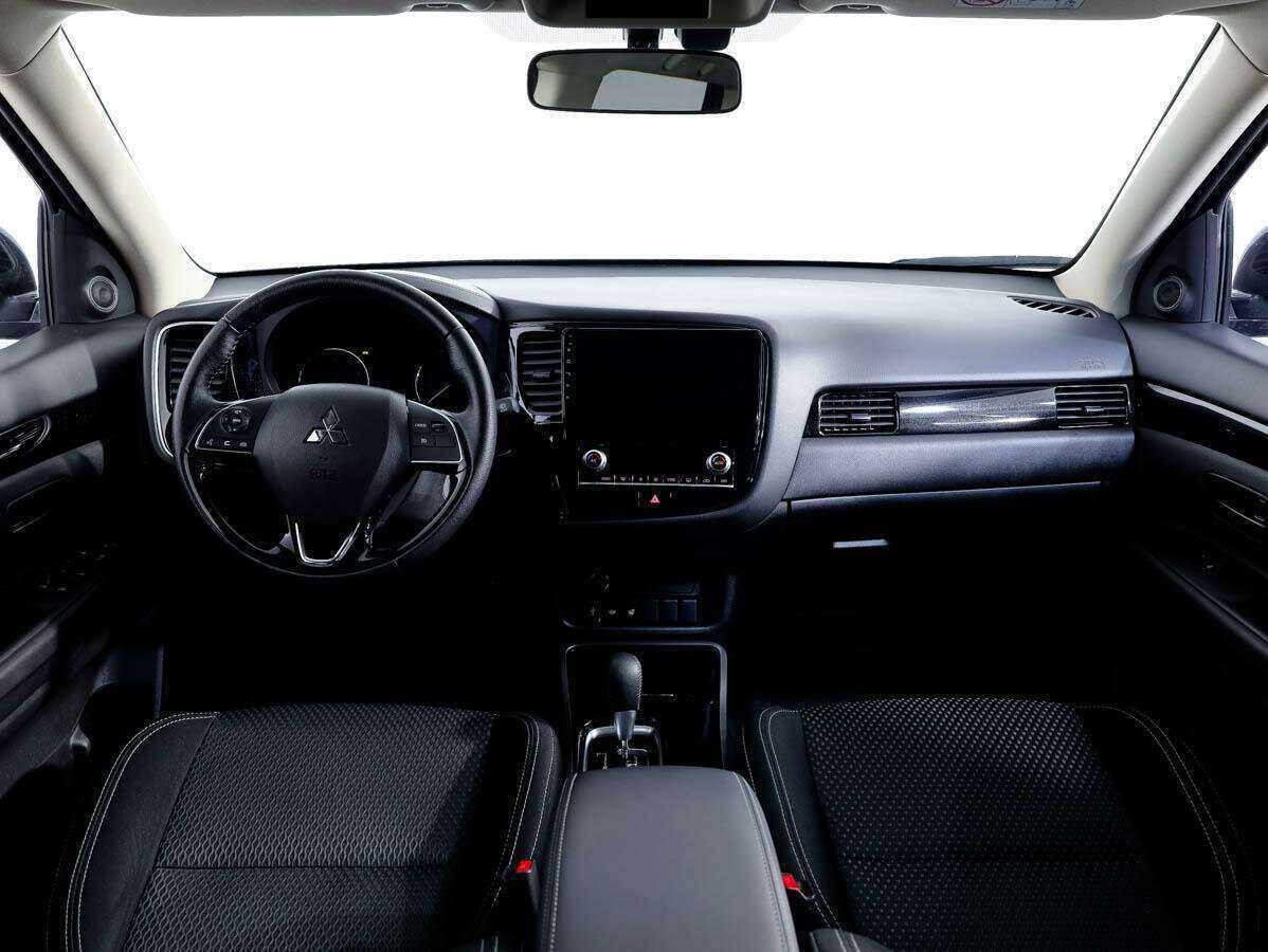 Купить Mitsubishi Outlander с пробегом. Фото: #9