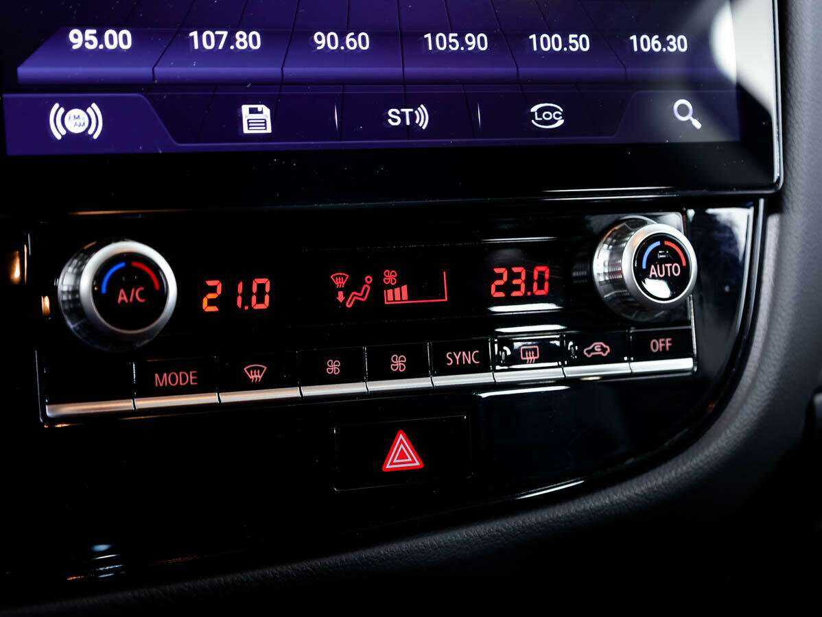 Купить Mitsubishi Outlander с пробегом. Фото: #17