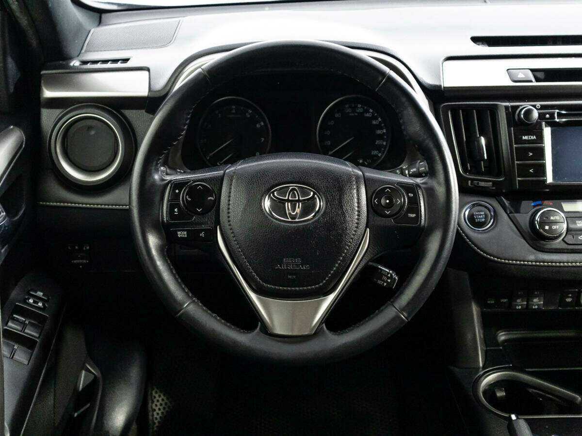 Купить Toyota RAV4 с пробегом. Фото: #20