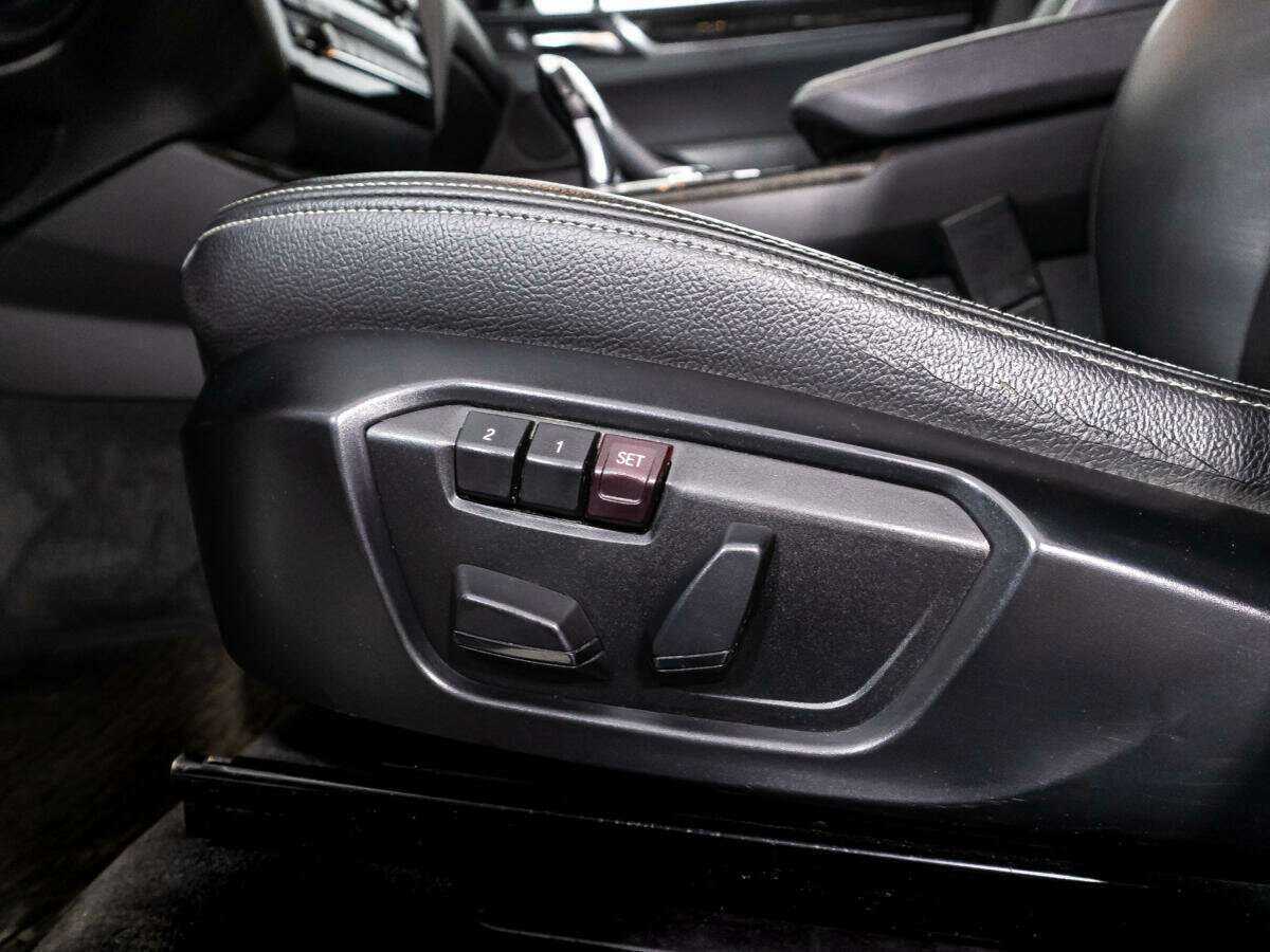 Купить BMW X3 с пробегом. Фото: #16