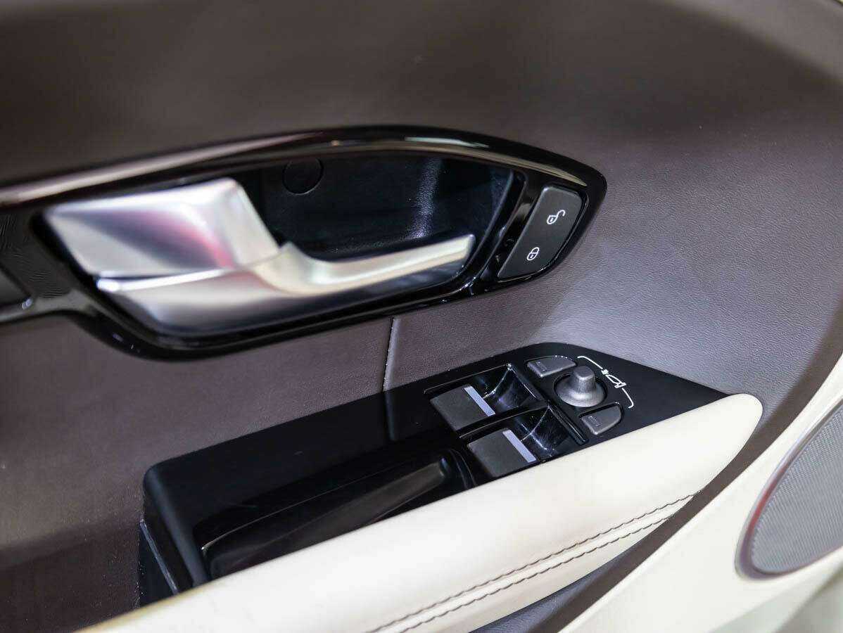 Купить Land Rover Range Rover Evoque с пробегом. Фото: #20