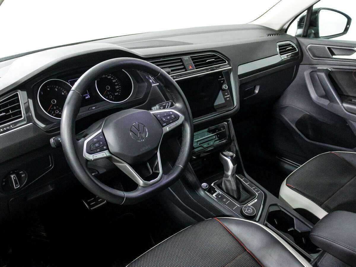 Купить Volkswagen Tiguan с пробегом. Фото: #10