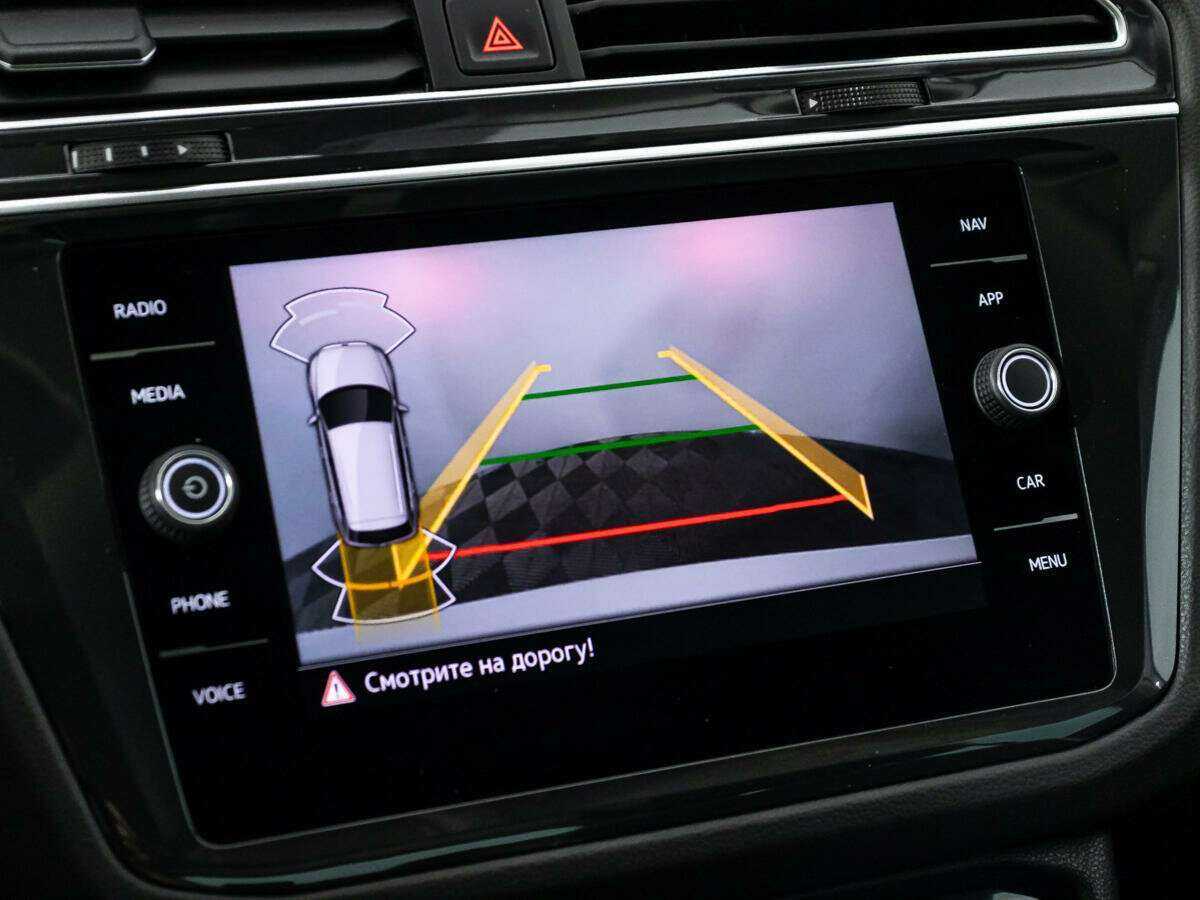 Купить Volkswagen Tiguan с пробегом. Фото: #17