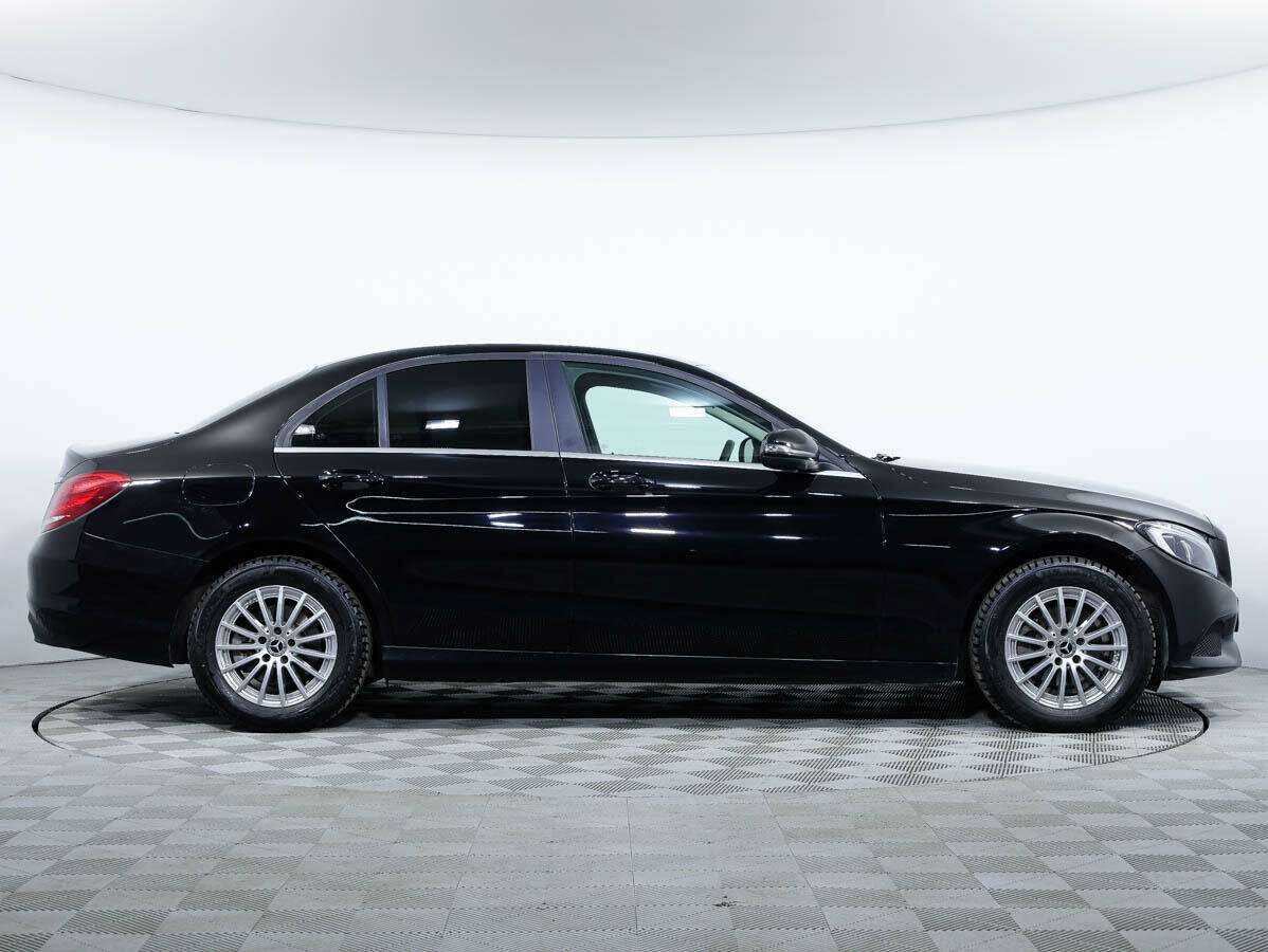 Купить Mercedes-Benz C-Класс с пробегом. Фото: #2