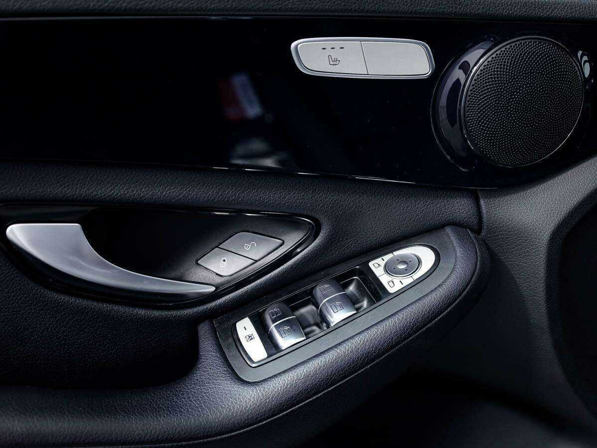 Купить Mercedes-Benz C-Класс с пробегом. Фото: #17