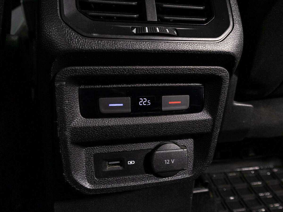 Купить Volkswagen Tiguan с пробегом. Фото: #19