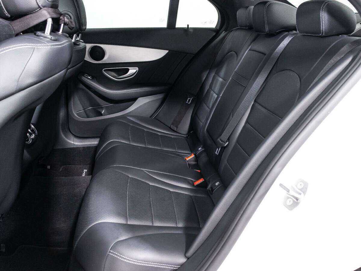 Купить Mercedes-Benz C-Класс с пробегом. Фото: #9