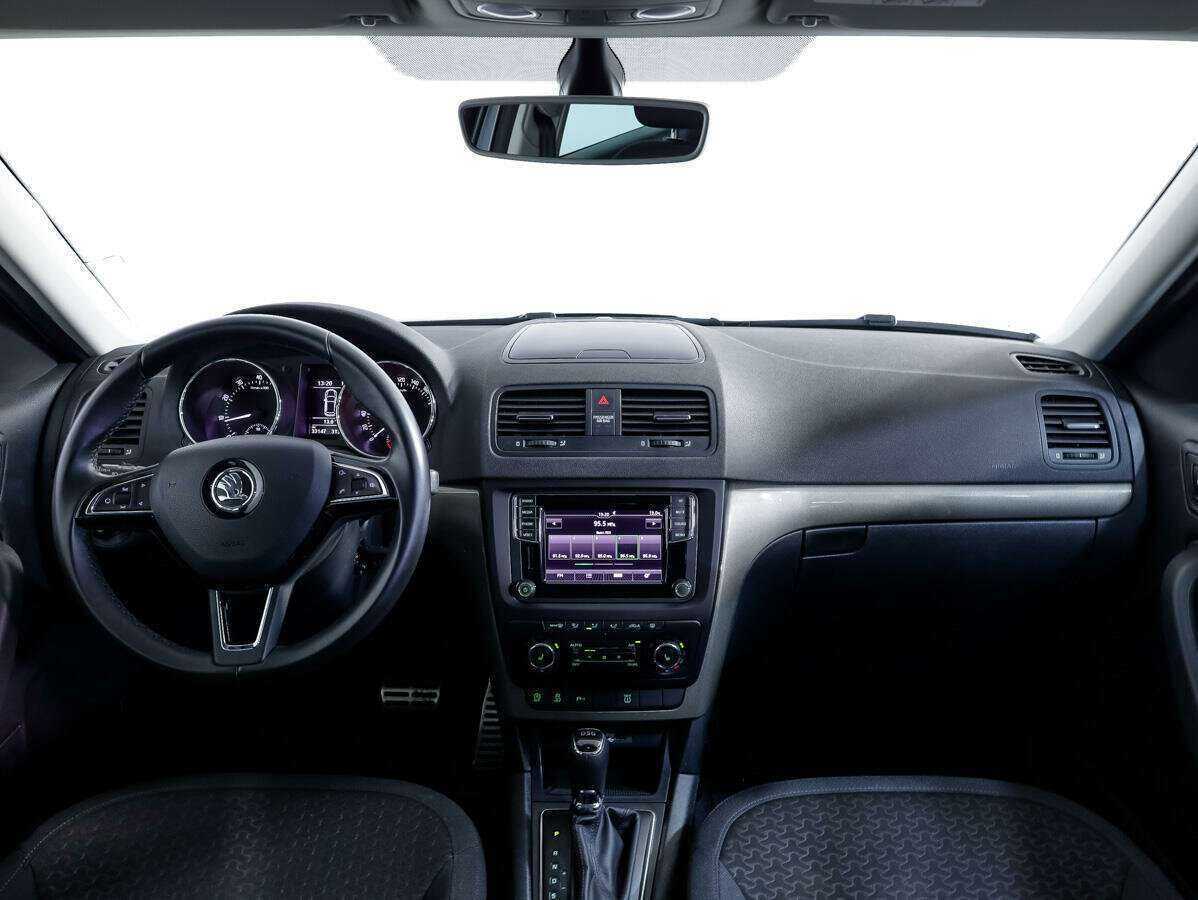 Купить Skoda Yeti с пробегом. Фото: #8