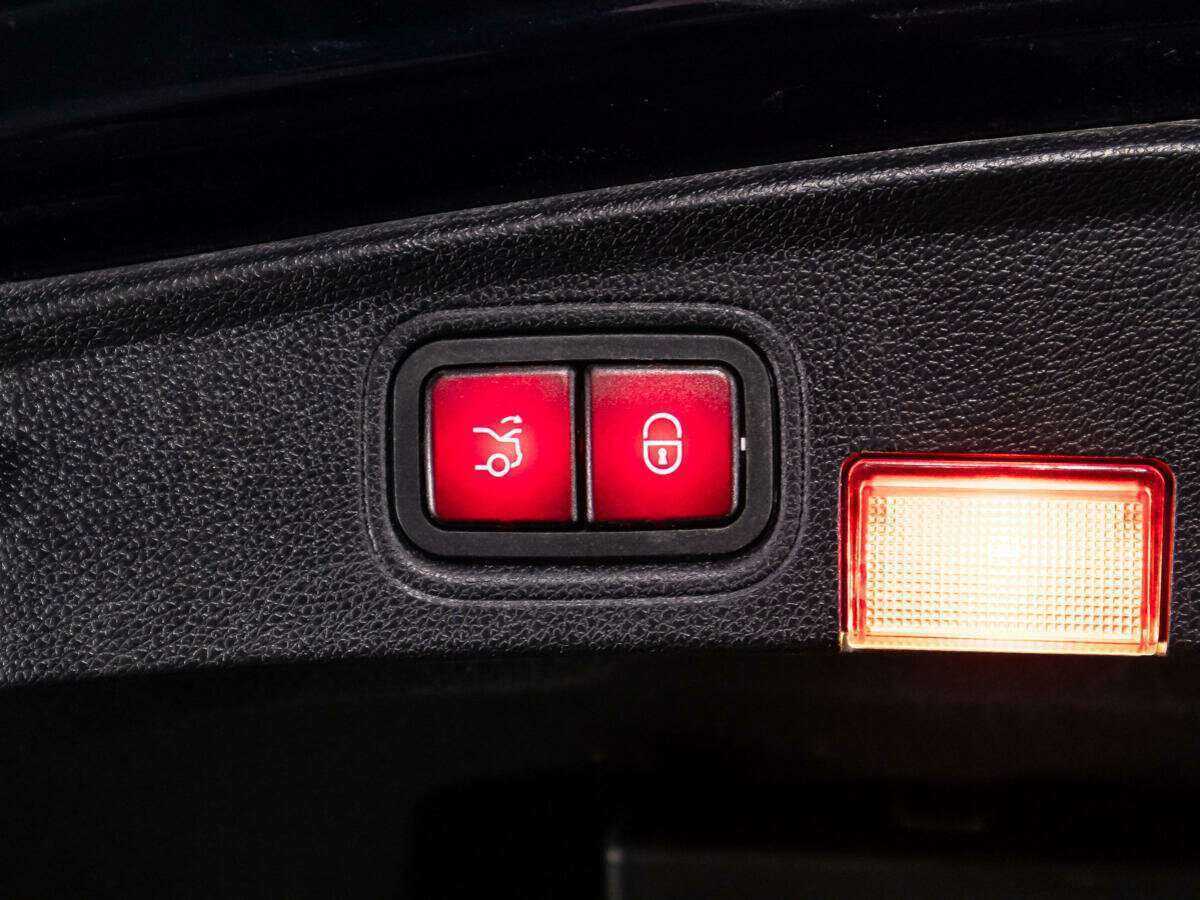 Купить Mercedes-Benz C-Класс с пробегом. Фото: #14