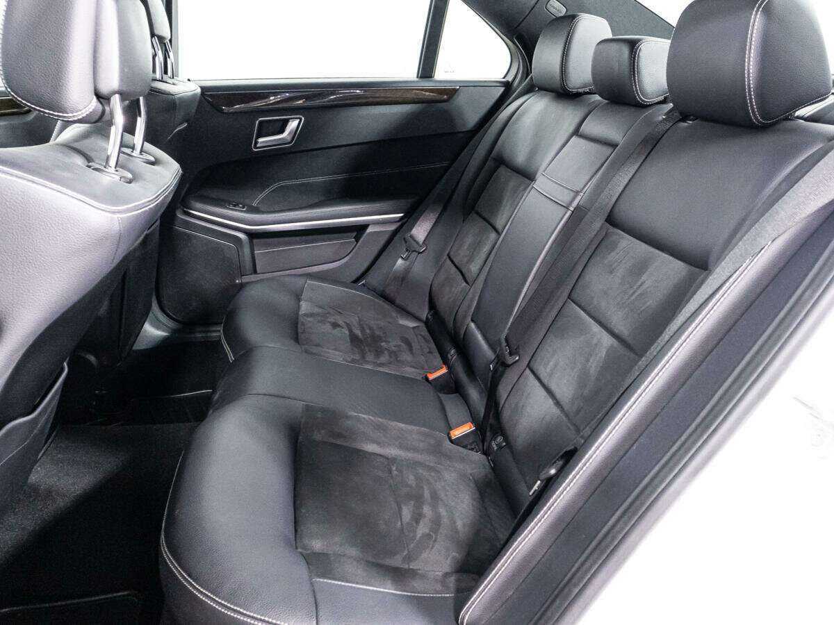 Купить Mercedes-Benz E-Класс с пробегом. Фото: #9