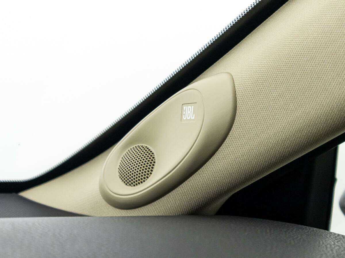 Купить Toyota Camry с пробегом. Фото: #19