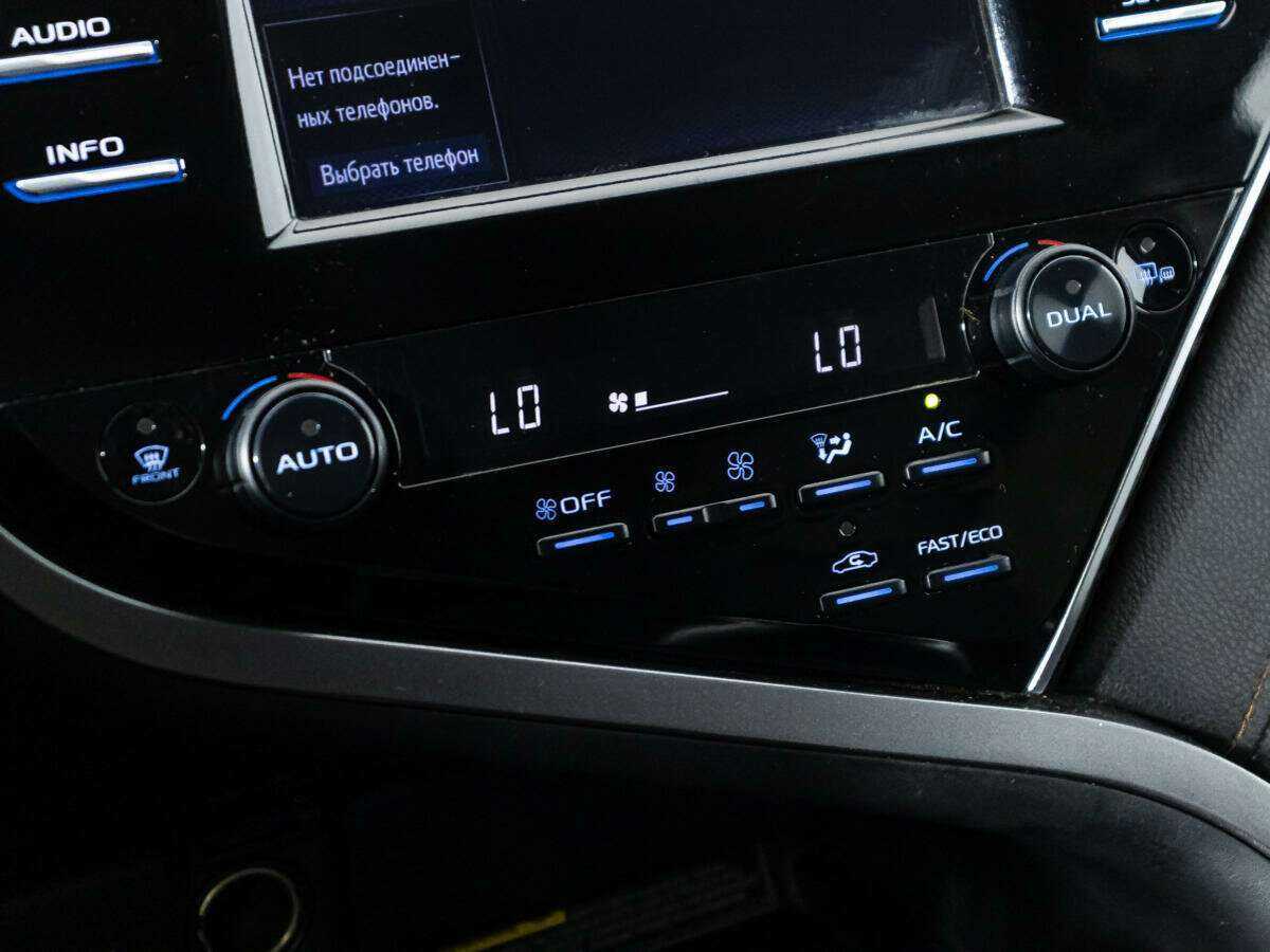 Купить Toyota Camry с пробегом. Фото: #17
