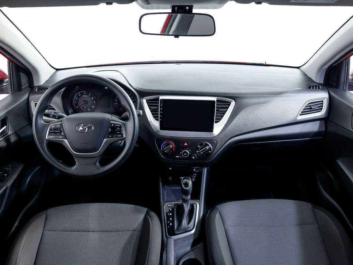 Купить Hyundai Solaris с пробегом. Фото: #8