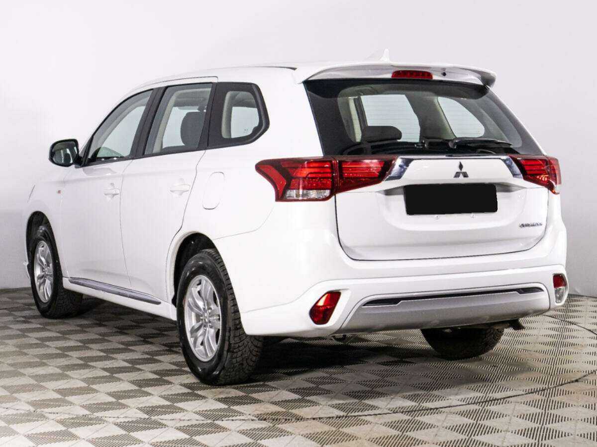 Купить Mitsubishi Outlander с пробегом. Фото: #6