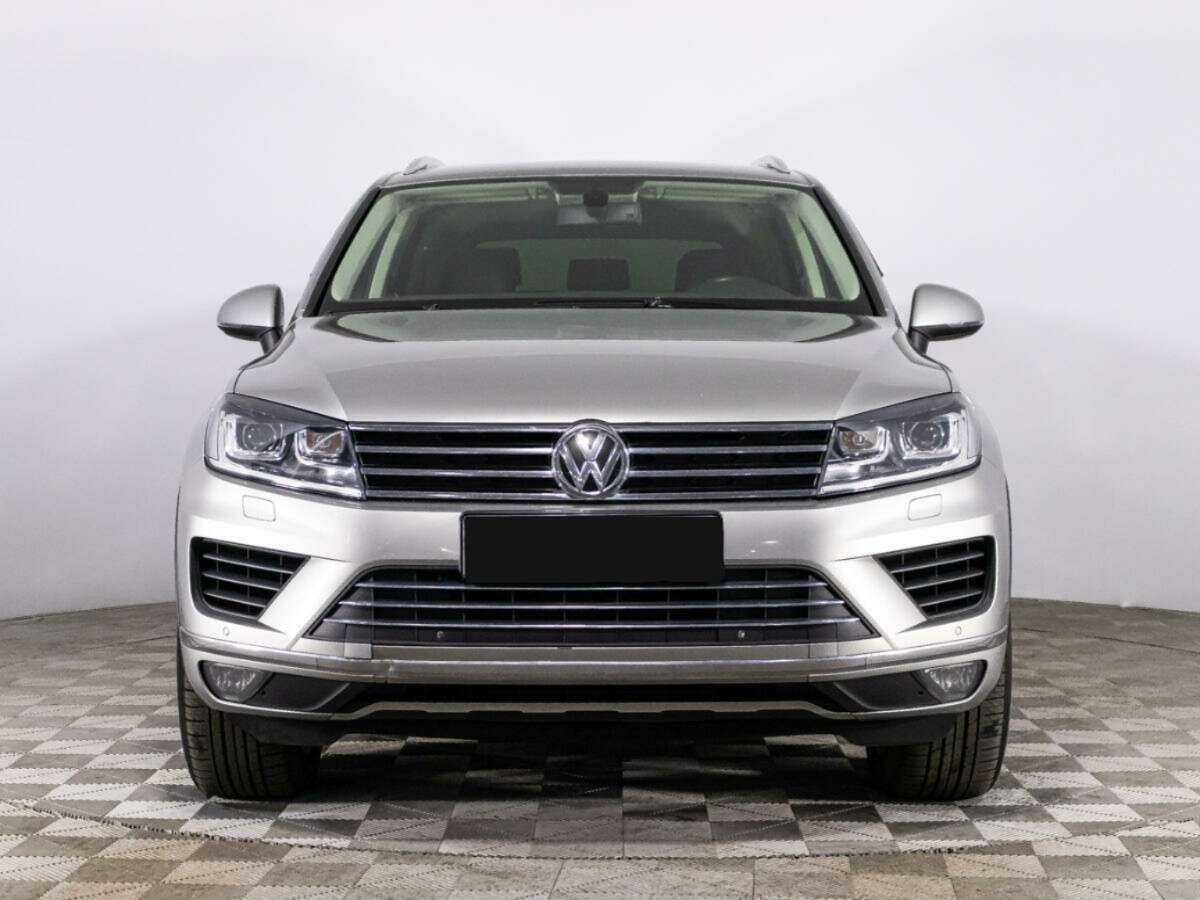 Купить Volkswagen Touareg с пробегом. Фото: #1