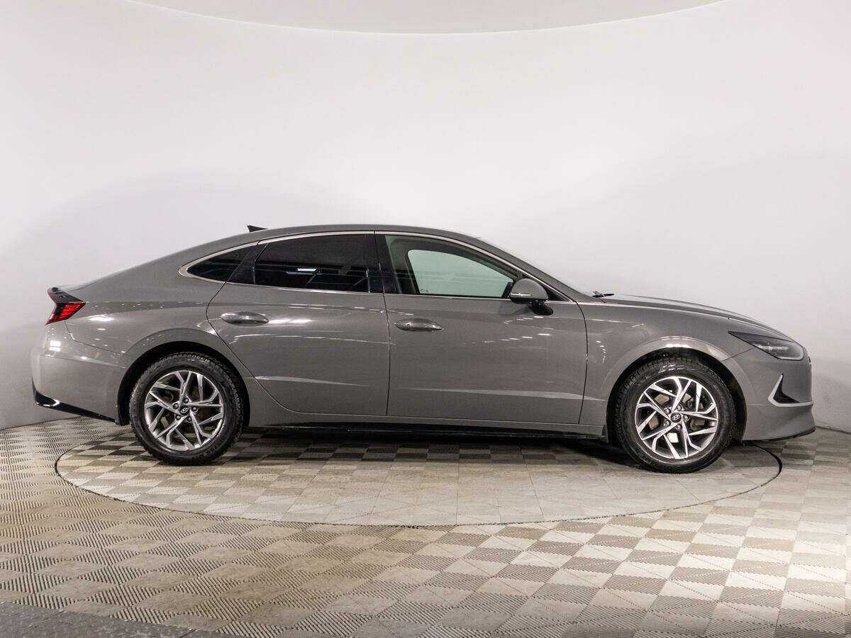 Купить Hyundai Sonata с пробегом. Фото: #3