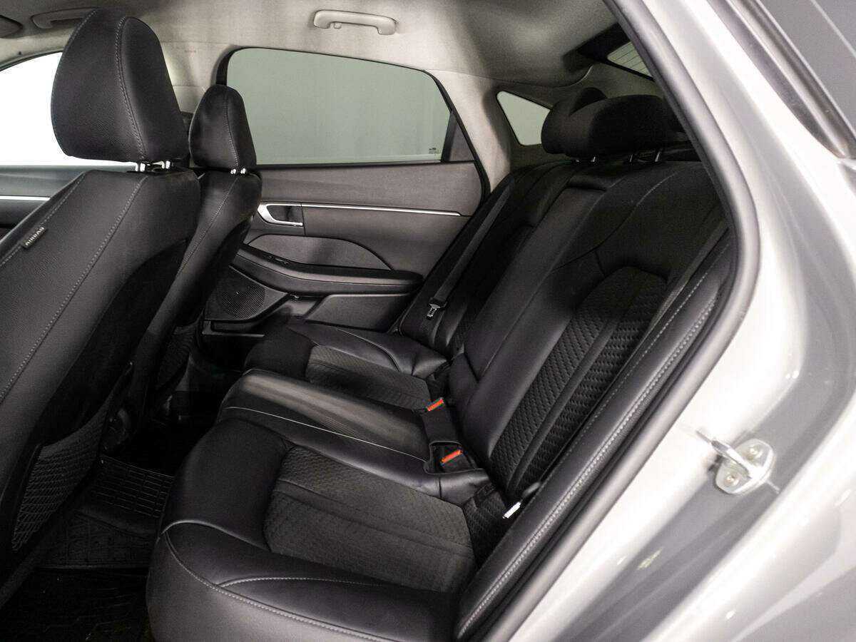 Купить Hyundai Sonata с пробегом. Фото: #8