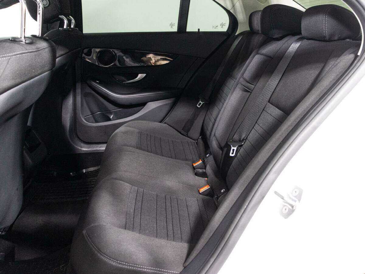 Купить Mercedes-Benz C-Класс с пробегом. Фото: #9