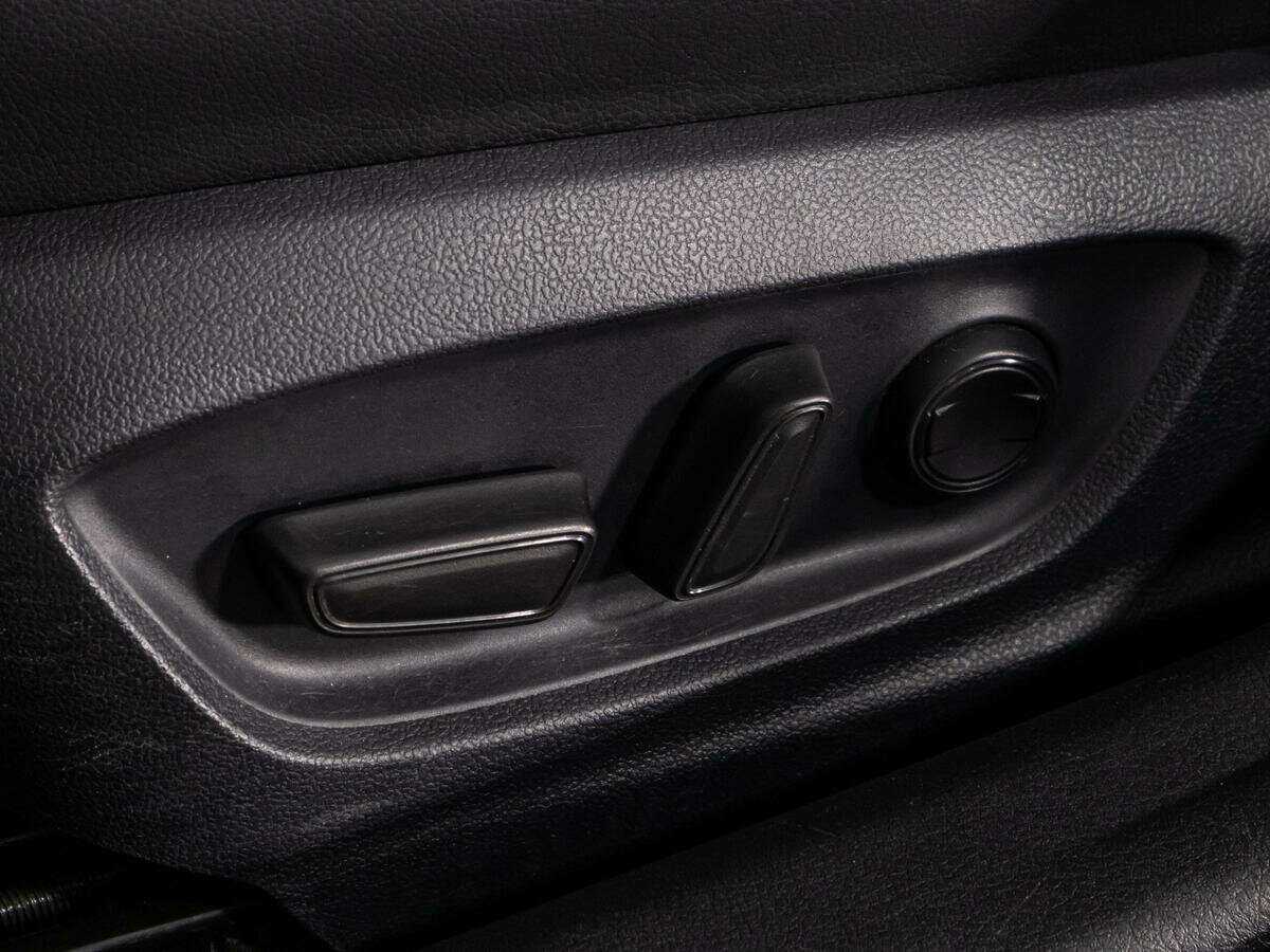 Купить Toyota Camry с пробегом. Фото: #14